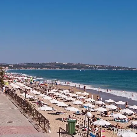 Casa Del Mar Апартамент
